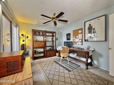 Three bed, 2 bath, den, 1,626 sq ft townhouse in the vibrant on Oakwood Golf Club  in Arizona - for sale on GolfHomes.com, golf home, golf lot