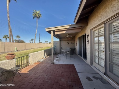 Three bed, 2 bath, den, 1,626 sq ft townhouse in the vibrant on Oakwood Golf Club  in Arizona - for sale on GolfHomes.com, golf home, golf lot