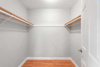 MLS# 289933 Great condo located in the desirable Meadow Springs on Meadow Springs Country Club in Washington - for sale on GolfHomes.com, golf home, golf lot