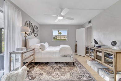 This move-in no-expense spared remodeled 1 bed 1 & a half bath on Kings Point Golf -Flanders Way in Florida - for sale on GolfHomes.com, golf home, golf lot