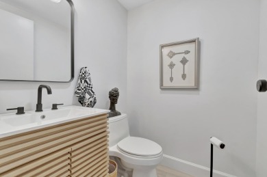 This move-in no-expense spared remodeled 1 bed 1 & a half bath on Kings Point Golf -Flanders Way in Florida - for sale on GolfHomes.com, golf home, golf lot