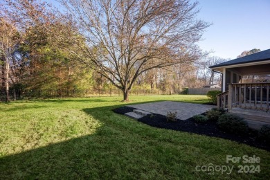 Straight out of a magazine, prepare to be captivated by this on Mallard Head Country Club in North Carolina - for sale on GolfHomes.com, golf home, golf lot