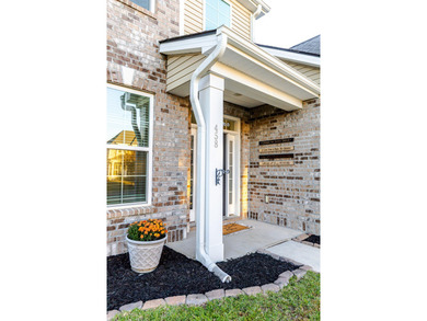 This 5 bedroom, 3 & 1/2 bath home is an absolute showstopper on Cypress Point Par 3 in South Carolina - for sale on GolfHomes.com, golf home, golf lot