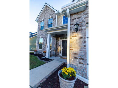 This 5 bedroom, 3 & 1/2 bath home is an absolute showstopper on Cypress Point Par 3 in South Carolina - for sale on GolfHomes.com, golf home, golf lot