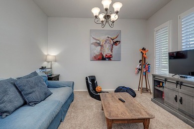 GREAT FIND IN GREEN TREE NORTH!! THIS ABSOLUTELY ADORABLE 4 on Green Tree Country Club in Texas - for sale on GolfHomes.com, golf home, golf lot