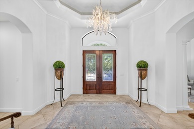 NEW LISTING! CHIC & CHARMING IN KELLY PLANTATION! Discover 355 on Kelly Plantation Golf Club in Florida - for sale on GolfHomes.com, golf home, golf lot