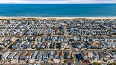 This beautifully renovated 6 bedroom 4 bath modern chic duplex on Ocean City Muni Golf Course in New Jersey - for sale on GolfHomes.com, golf home, golf lot