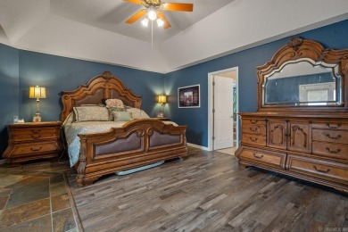 What a deal for this bundle! 4 bed, 3.5 bath, 2,911 sq ft. home on Glenwood Country Club in Arkansas - for sale on GolfHomes.com, golf home, golf lot