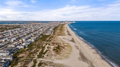 This beautifully renovated 6 bedroom 4 bath modern chic duplex on Ocean City Muni Golf Course in New Jersey - for sale on GolfHomes.com, golf home, golf lot