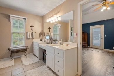 What a deal for this bundle! 4 bed, 3.5 bath, 2,911 sq ft. home on Glenwood Country Club in Arkansas - for sale on GolfHomes.com, golf home, golf lot