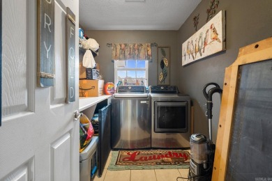 What a deal for this bundle! 4 bed, 3.5 bath, 2,911 sq ft. home on Glenwood Country Club in Arkansas - for sale on GolfHomes.com, golf home, golf lot