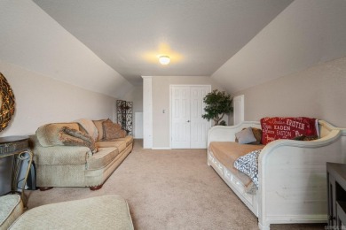 What a deal for this bundle! 4 bed, 3.5 bath, 2,911 sq ft. home on Glenwood Country Club in Arkansas - for sale on GolfHomes.com, golf home, golf lot