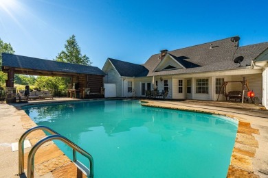 What a deal for this bundle! 4 bed, 3.5 bath, 2,911 sq ft. home on Glenwood Country Club in Arkansas - for sale on GolfHomes.com, golf home, golf lot