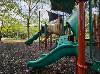 ***Seller is offering $10,000 towards buyers closing costs/rate on Hunters Green Country Club in Florida - for sale on GolfHomes.com, golf home, golf lot