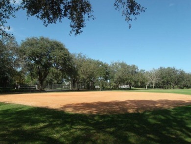 ***Seller is offering $10,000 towards buyers closing costs/rate on Hunters Green Country Club in Florida - for sale on GolfHomes.com, golf home, golf lot