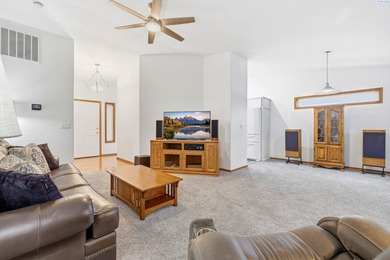 MLS# 289986 Welcome to this beautiful 1,720 sq ft single-level on Canyon Lakes Golf Course in Washington - for sale on GolfHomes.com, golf home, golf lot