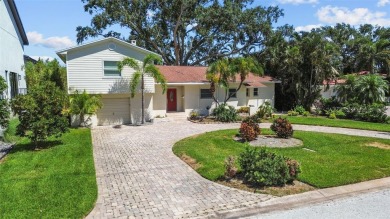 Exceptional 80' x 160' Waterfront Lot on Coffee Pot Bayou. A on The Renaisssance Vinoy Golf Club in Florida - for sale on GolfHomes.com, golf home, golf lot