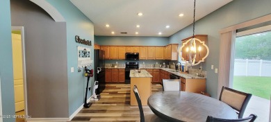 Live in Oakleaf Plantation in a very spacious home with a on Eagle Landing Golf Club in Florida - for sale on GolfHomes.com, golf home, golf lot