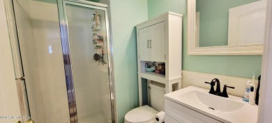 Live in Oakleaf Plantation in a very spacious home with a on Eagle Landing Golf Club in Florida - for sale on GolfHomes.com, golf home, golf lot