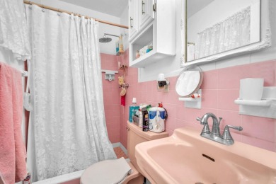 Charming 3-bed, 2-bath home in East Pompano Beach, just minutes on Pompano Beach Golf Course  in Florida - for sale on GolfHomes.com, golf home, golf lot