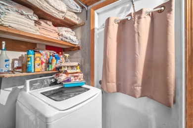 Charming 3-bed, 2-bath home in East Pompano Beach, just minutes on Pompano Beach Golf Course  in Florida - for sale on GolfHomes.com, golf home, golf lot