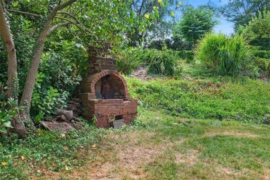 Welcome to this lovely corner home tucked away on one on South Hills Country Club in Pennsylvania - for sale on GolfHomes.com, golf home, golf lot