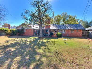 A CHARMING HOME IN THE HEART OF NORTH CENTRAL OKLAHOMA CITY! on Oklahoma City Golf and Country Club in Oklahoma - for sale on GolfHomes.com, golf home, golf lot