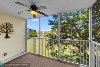 Welcome home! Very bright and updated unit with amazing natural on Palm-Aire Country Club and Resort - Palms in Florida - for sale on GolfHomes.com, golf home, golf lot