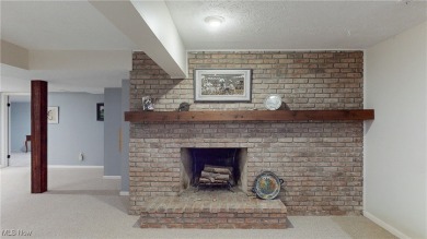 WELCOME TO ONE OF THE FEW SINGLE FAMILY RESIDENCES IN ALL OF on Club Walden in Ohio - for sale on GolfHomes.com, golf home, golf lot