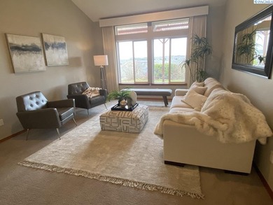 MLS# 290013 This stunning 3-bedroom home is located in a on Horn Rapids Golf Club in Washington - for sale on GolfHomes.com, golf home, golf lot