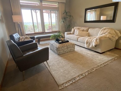 MLS# 290013 This stunning 3-bedroom home is located in a on Horn Rapids Golf Club in Washington - for sale on GolfHomes.com, golf home, golf lot