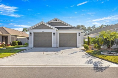 WOW! THE BOND PAID ON THIS NEWER HOME IN THE VILLAGES! WITH A on Pennbrooke Fairways in Florida - for sale on GolfHomes.com, golf home, golf lot