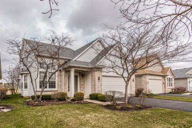 Very nice, rarely available, single family home in Carillon on Grayslake Golf Course in Illinois - for sale on GolfHomes.com, golf home, golf lot