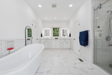 Fully furnished, nearly 6,000 square foot, recently renovated on Laurel Links Country Club in New York - for sale on GolfHomes.com, golf home, golf lot