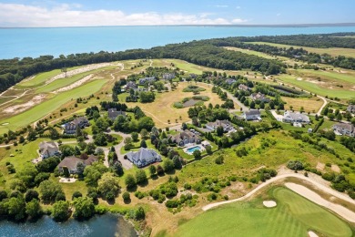 Fully furnished, nearly 6,000 square foot, recently renovated on Laurel Links Country Club in New York - for sale on GolfHomes.com, golf home, golf lot