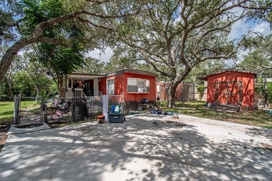 Investment Opportunity in Coastal Fulton, Texas!  Tucked beneath on Rockport Country Club in Texas - for sale on GolfHomes.com, golf home, golf lot