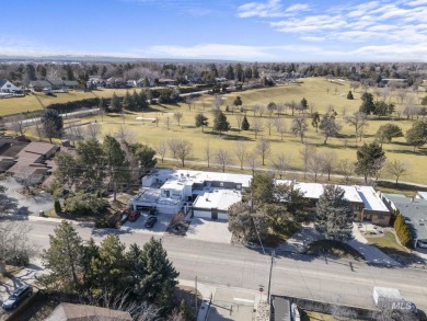 Overlooking the award-winning Hillcrest Golf Course, this fully on Hillcrest Country Club, Inc. in Idaho - for sale on GolfHomes.com, golf home, golf lot