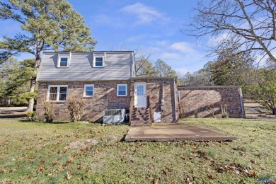 The one you've been waiting for!! A beautiful, renovated 3 on Burningtree Country Club in Alabama - for sale on GolfHomes.com, golf home, golf lot