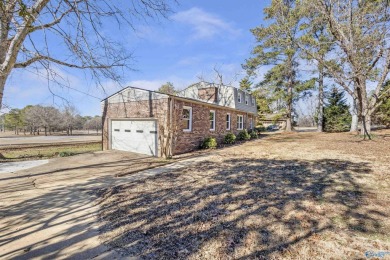 The one you've been waiting for!! A beautiful, renovated 3 on Burningtree Country Club in Alabama - for sale on GolfHomes.com, golf home, golf lot