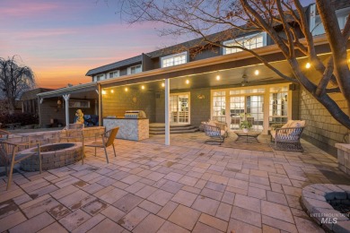 Overlooking the award-winning Hillcrest Golf Course, this fully on Hillcrest Country Club, Inc. in Idaho - for sale on GolfHomes.com, golf home, golf lot