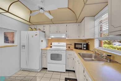 ***JUST LISTED****55+ COMMUNITY, THIS UNIT HAS IT ALL, ON THE on Sunrise Lakes Phase III in Florida - for sale on GolfHomes.com, golf home, golf lot
