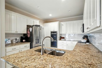 Newly updated Tamarisk gem in Fairway Oaks! This spacious on Abilene Country Club - South Course in Texas - for sale on GolfHomes.com, golf home, golf lot