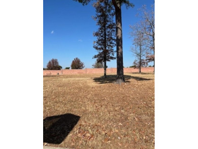 Calling all builders!  3 Residential lots in Holiday Island on Holiday Island Golf Course in Arkansas - for sale on GolfHomes.com, golf home, golf lot