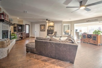 This stunning 5 bedroom, 3 bath home offers breathtaking lake on Lake Kiowa Golf Course in Texas - for sale on GolfHomes.com, golf home, golf lot