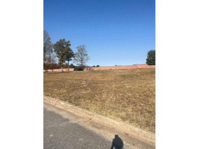 Calling all builders!  3 Residential lots in Holiday Island on Holiday Island Golf Course in Arkansas - for sale on GolfHomes.com, golf home, golf lot