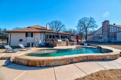 This stunning 5 bedroom, 3 bath home offers breathtaking lake on Lake Kiowa Golf Course in Texas - for sale on GolfHomes.com, golf home, golf lot