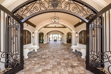 Come get your luxurious permanent vacation on at Lakewood on Lakewood National Golf Club in Florida - for sale on GolfHomes.com, golf home, golf lot