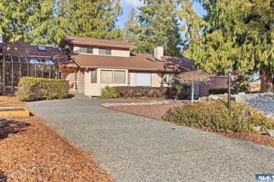 106 Fairway Pl on SunLand Golf and Country Club in Washington - for sale on GolfHomes.com, golf home, golf lot