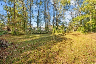 This BEAUTIFUL 3-bedroom BRICK home is located a short walk away on Dalton Golf and Country Club in Georgia - for sale on GolfHomes.com, golf home, golf lot