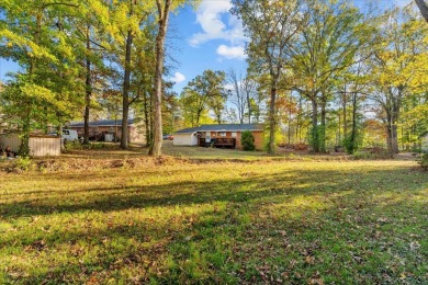 This BEAUTIFUL 3-bedroom BRICK home is located a short walk away on Dalton Golf and Country Club in Georgia - for sale on GolfHomes.com, golf home, golf lot